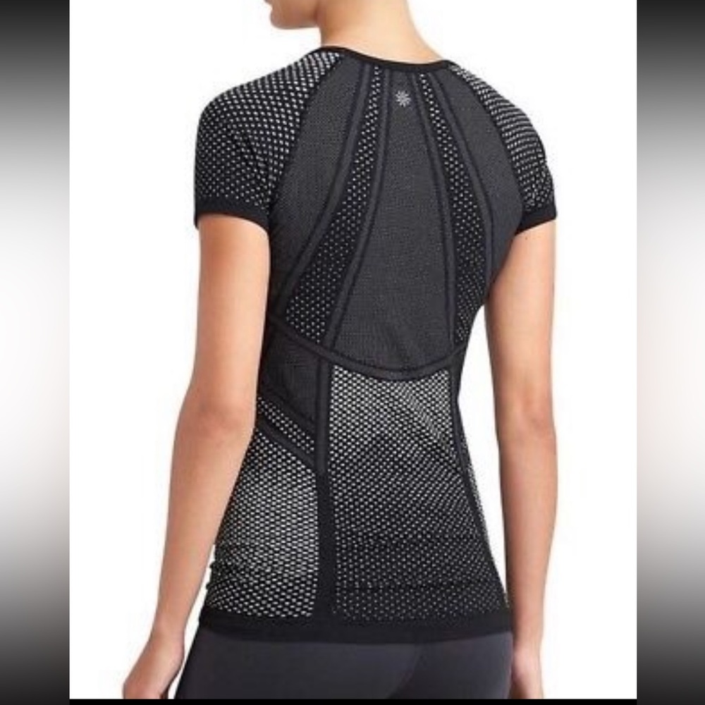 Athleta Black Diamond Fastest Track Tee Size Small
